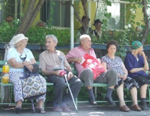 Spectacol pentru vârstnici, la Mircea Vodă